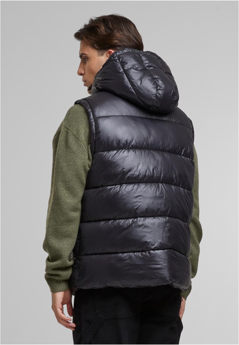 RECYCLED HOODED PUFFER VEST - Image 2